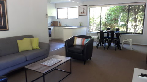 On The Banks - Accommodation Batemans Bay 1