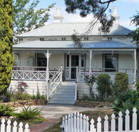 Fairbank House - Accommodation Batemans Bay