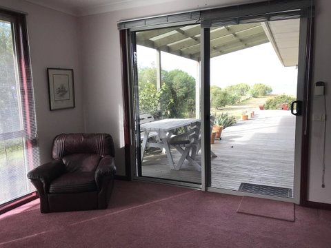 Eagle Bay Views - Accommodation Batemans Bay 7