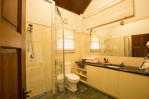 The Block Vista B&B - Accommodation Batemans Bay 2