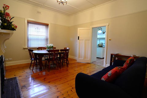 The Californian - Accommodation Batemans Bay 3