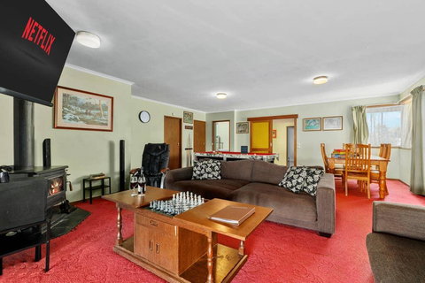 The Calzburg Guest Home - Accommodation Batemans Bay 2