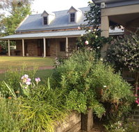 The Coach House on River and Park - Accommodation Batemans Bay