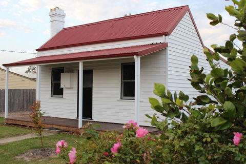 The Cottage - Accommodation Batemans Bay 3