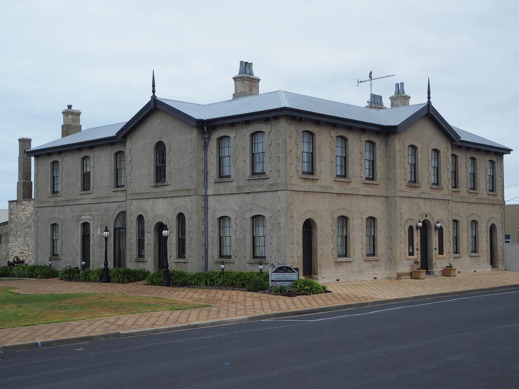 Port Macdonnell SA Accommodation Batemans Bay