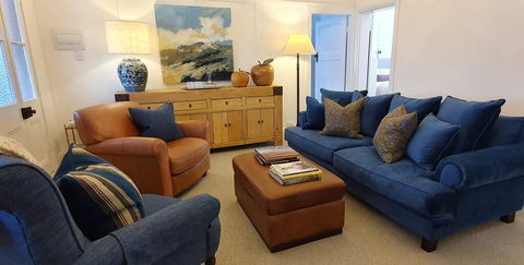 The Dewhurst - Sophisticated Entire CBD Apartment - Accommodation Batemans Bay 0