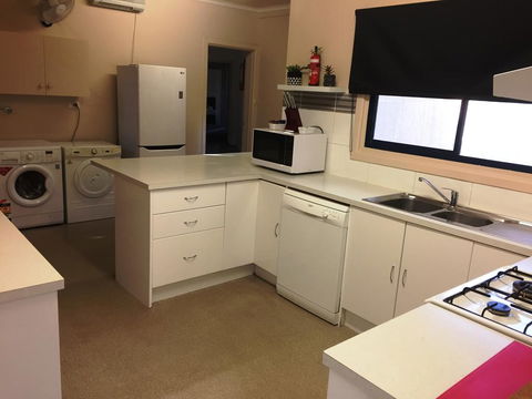 The Gazebo Place - Strathmerton - Accommodation Batemans Bay 3