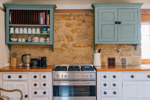 The Granary - Accommodation Batemans Bay 2