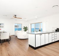 The Great Entertainer - Accommodation Batemans Bay