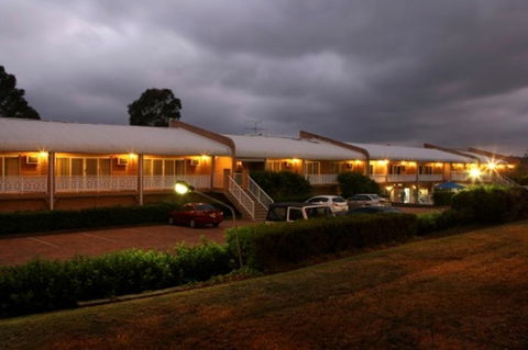 The Hermitage Motel - Campbelltown - Accommodation Batemans Bay 2