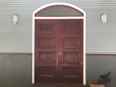 The Lakehouse Manor - Accommodation Batemans Bay 1