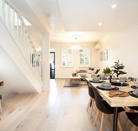 THE RENWICK - Hosted by L'Abode Accommodation - Accommodation Batemans Bay