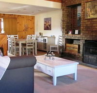 The Retreat on Matthew - Accommodation Batemans Bay