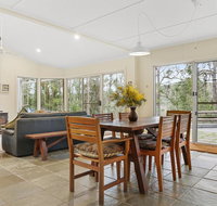 The River House - Accommodation Batemans Bay