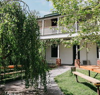 The Robin Hood Inn - Accommodation Batemans Bay