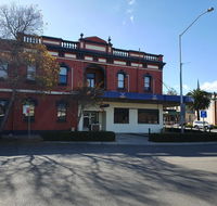The Royal Hotel - Accommodation Batemans Bay