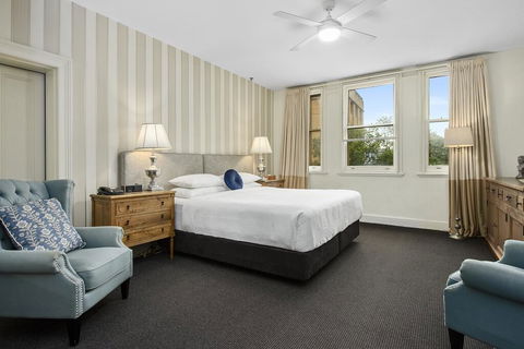 The Russell Hotel - Accommodation Batemans Bay 1