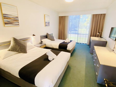 The Select Inn Penrith - Accommodation Batemans Bay 1