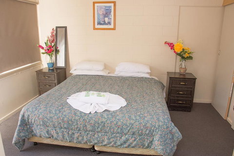 The Swiss Motel - Accommodation Batemans Bay 2