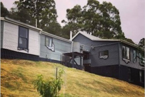 The Tin Dragon - Accommodation Batemans Bay 1