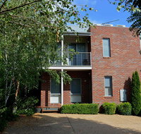 The Track - beautiful townhouse in Bright - Accommodation Batemans Bay