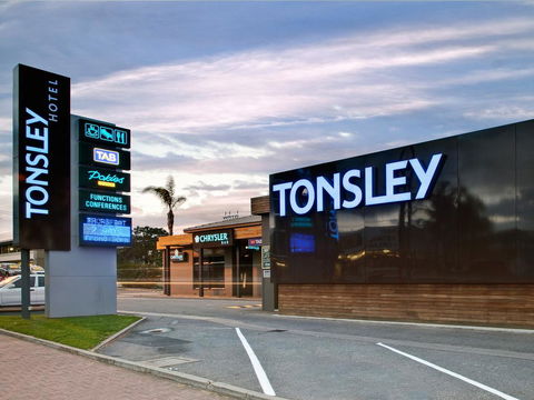 Tonsley Hotel - Accommodation Batemans Bay 1