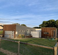 Tranquil Getaway Wifi Netflix Pet friendly - Accommodation Batemans Bay