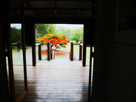 TRANQUILO BEACH HOUSE - Accommodation Batemans Bay 3