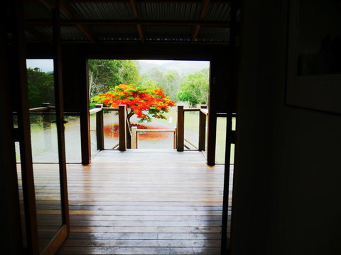 TRANQUILO BEACH HOUSE - Accommodation Batemans Bay 3