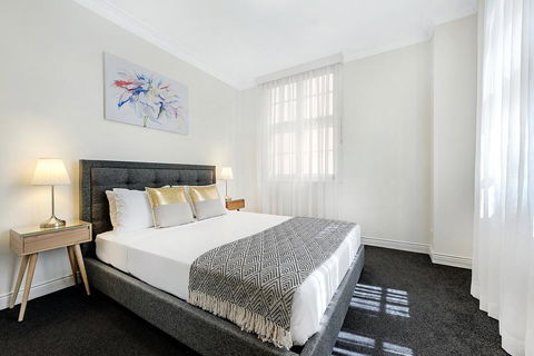 ULTIQA Rothbury Hotel - Accommodation Batemans Bay 0