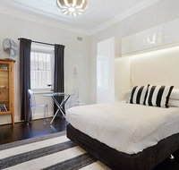 Unbeatably located Art Deco Surry Hills studio - Accommodation Batemans Bay
