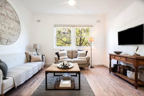 Unit 1/52 Mount St - Aquarium- Ground Floor Home 5 Mins Walk To Beach - Accommodation Batemans Bay 0