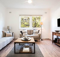 Unit 1/52 Mount St - Aquarium- Ground Floor Home 5 mins walk to Beach - Accommodation Batemans Bay