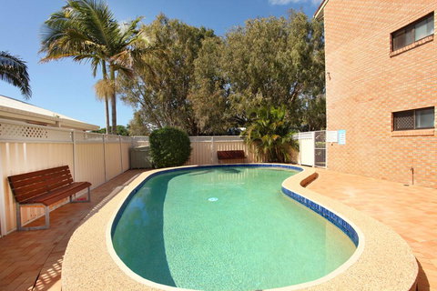 Unit 7, Belander Court, 34 Perry Street Coolum Beach, AIR CONDITIONED, 400 BOND, LINEN SUPPLIED - Accommodation Batemans Bay 2