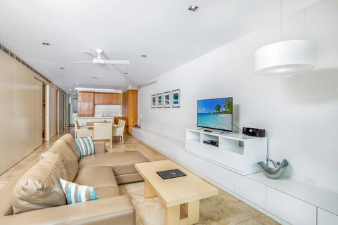 Unit 8 Plantation Resort - Rainbow Beach, Plantation Resort, Air Conditioned, Pool And Outdoor Spa - Accommodation Batemans Bay 1