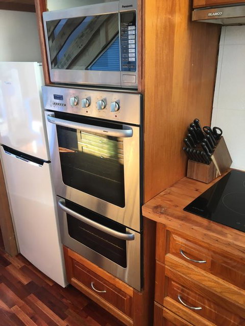 VaderHaus - Accommodation Batemans Bay 2