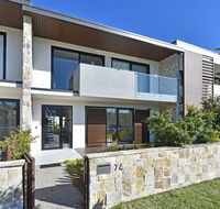 Villa Capri Waterside at Trinity Point - Accommodation Batemans Bay