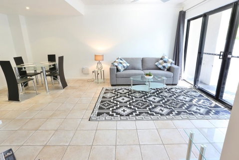 Villa Via Veneto - Accommodation Batemans Bay 0