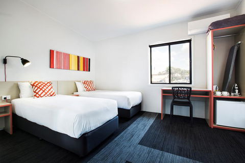 Villawood Hotel - Accommodation Batemans Bay 2