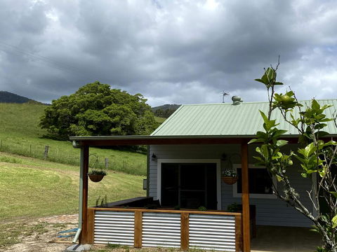 Waterfall Unit Farm Stay - Accommodation Batemans Bay 1