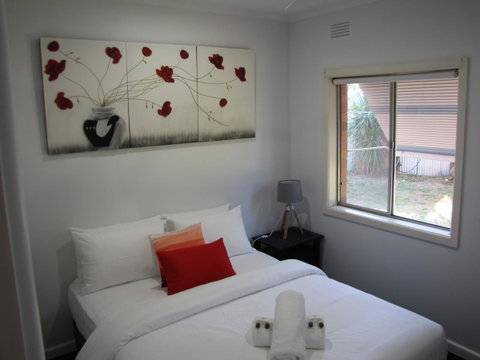 Clarke Street - Accommodation Batemans Bay 9
