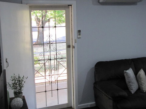 Clarke Street - Accommodation Batemans Bay 6