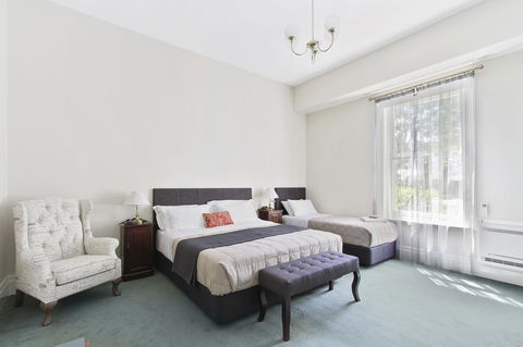 The Riversleigh - Accommodation Batemans Bay 8