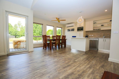 Amber Mist Villa Two - Accommodation Batemans Bay 19