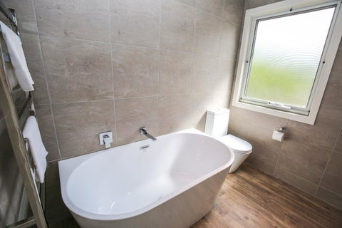 Amber Mist Villa Two - Accommodation Batemans Bay 2