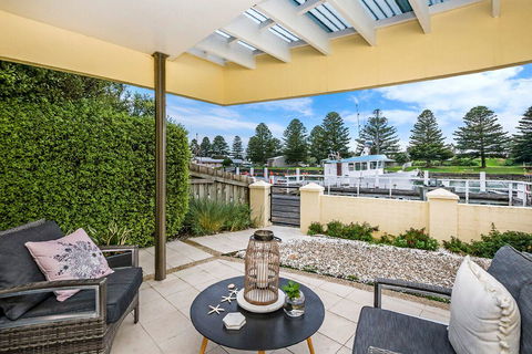 Edge17 Port Fairy Wharf - Accommodation Batemans Bay 16