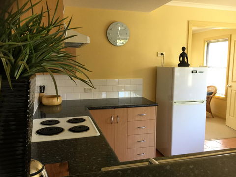 At The Beach Apartments - Accommodation Batemans Bay 7