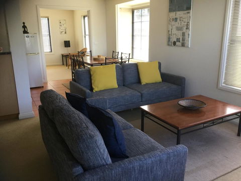 At The Beach Apartments - Accommodation Batemans Bay 5