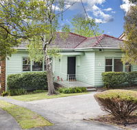 Hillside House - Accommodation Batemans Bay