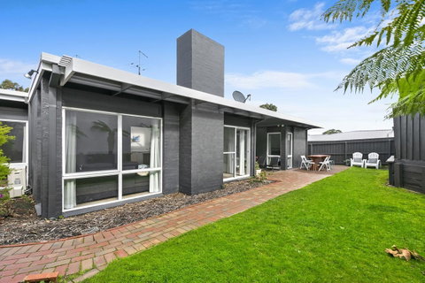 Mysa Anglesea Sleeps 7 WiFi SmartTV Cafes Shops - Accommodation Batemans Bay 5